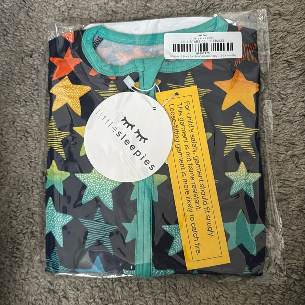 NIB Shades of Stars Little Sleepies
